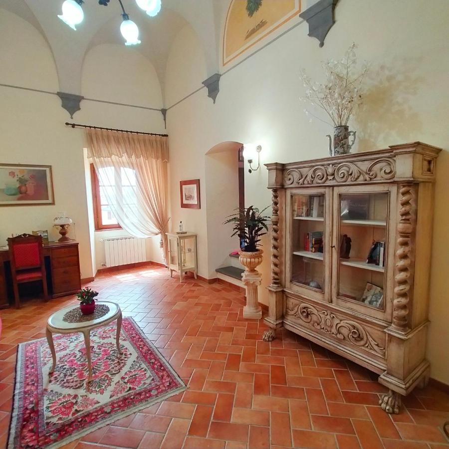 Palazzo Stiozzi Ridolfi Apartment เชร์ตาลโด ภายนอก รูปภาพ