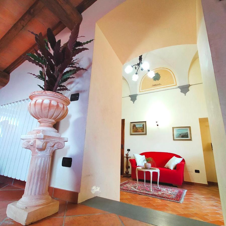 Palazzo Stiozzi Ridolfi Apartment เชร์ตาลโด ภายนอก รูปภาพ